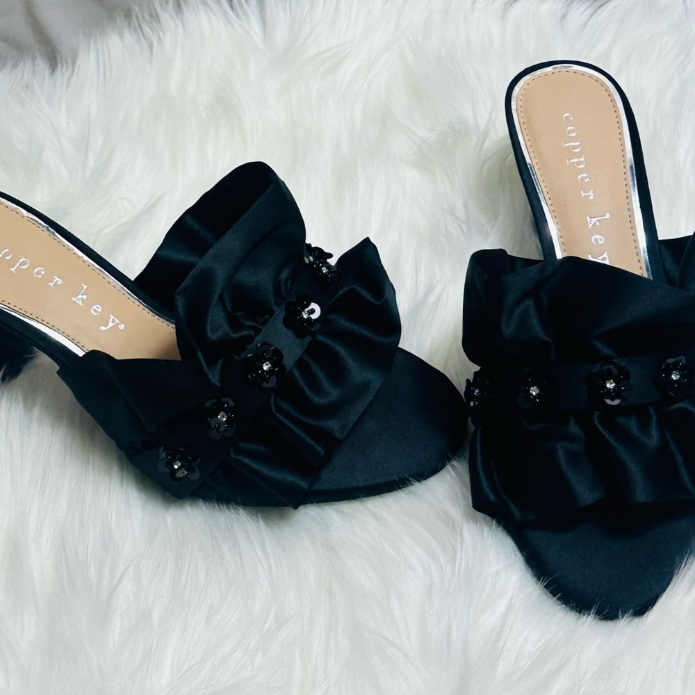 Copper Key Elegant Black Heels